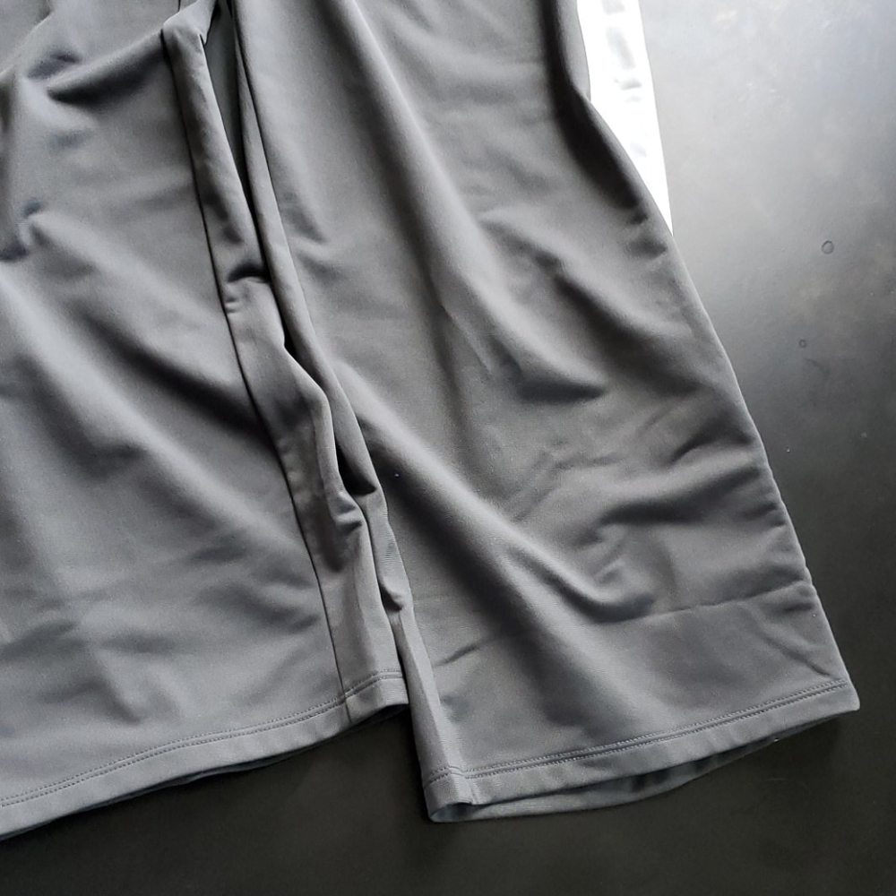 Track pants - Picture 2 of 7